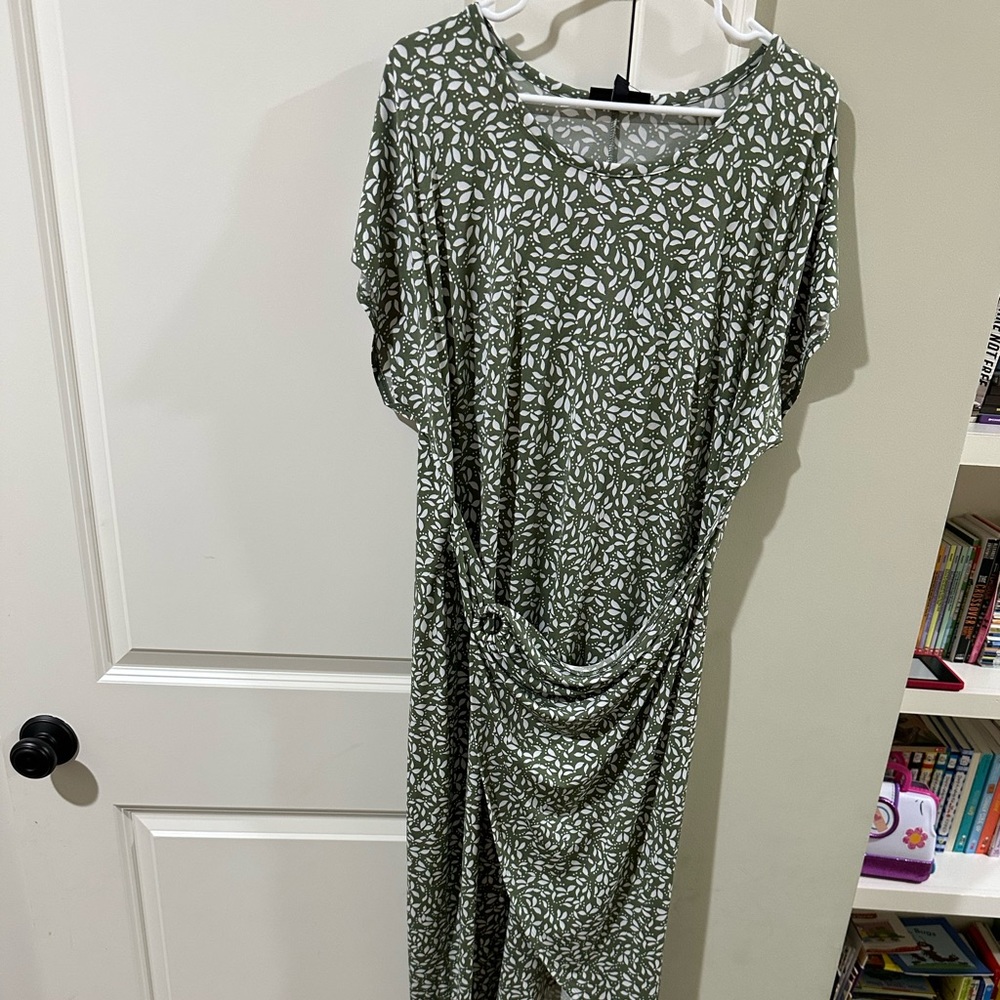 Pretty Green and White Dress